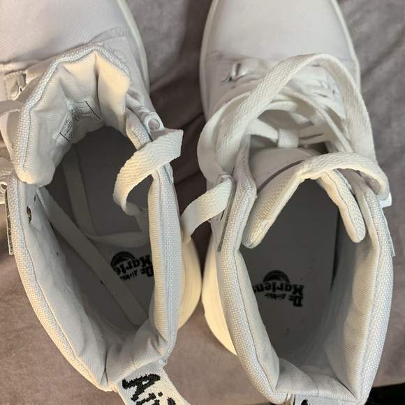 NWOT Dr. Martins Airwave White Combat Lace Up Boots Sz. 7 - Picture 6 of 7